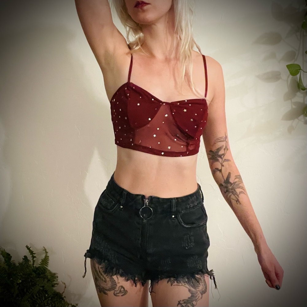Sheet sparkly crop top
